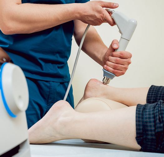 Achillessehnenbeschwerden durch Stoßwellentherapie