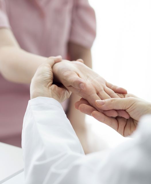 Behandlung von Schnellendem Finger - Digitus Saltans - orthopädischen Praxen in Düsseldorf